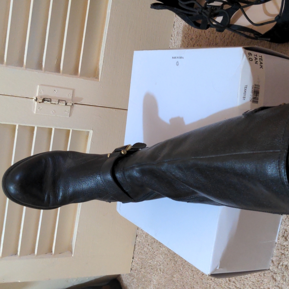 Riding boots